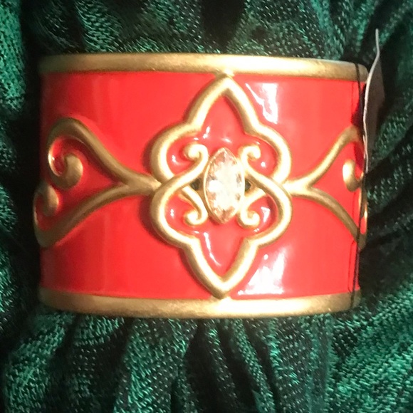 Carolee Lux Open Gold Tone Heart Scroll Embellished Cuff New - Scarlet Red - Picture 12 of 16